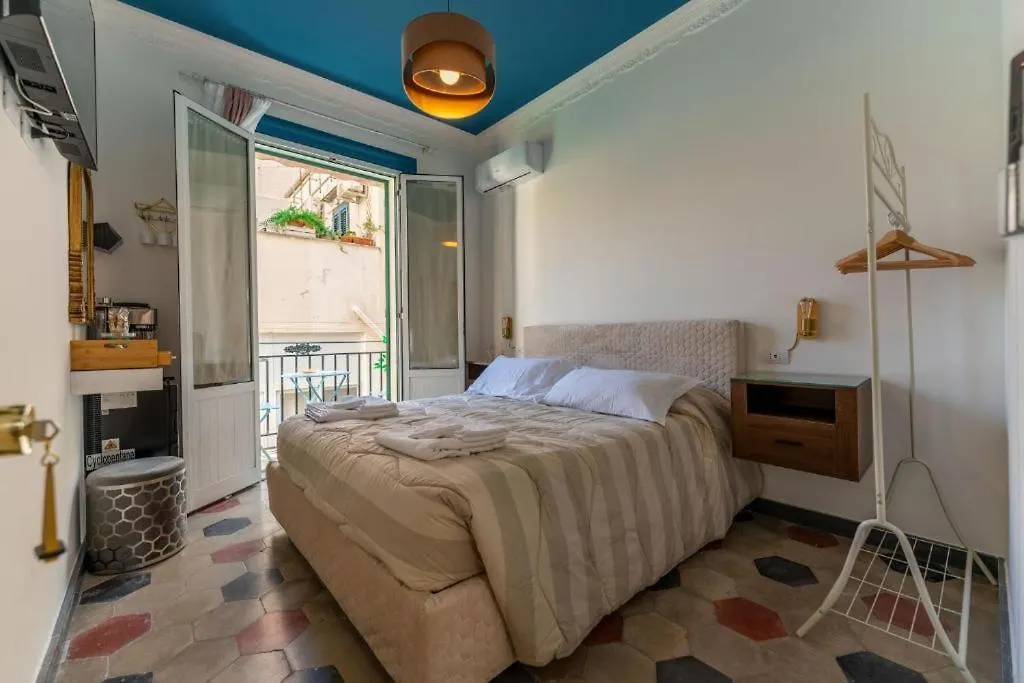 Regina Suite Palermo Alloggio in famiglia
